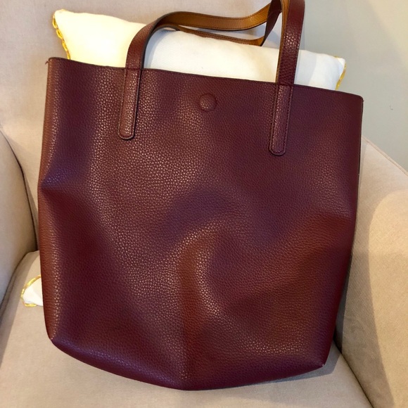 Oxblood Faux Leather Tote - Picture 3 of 6